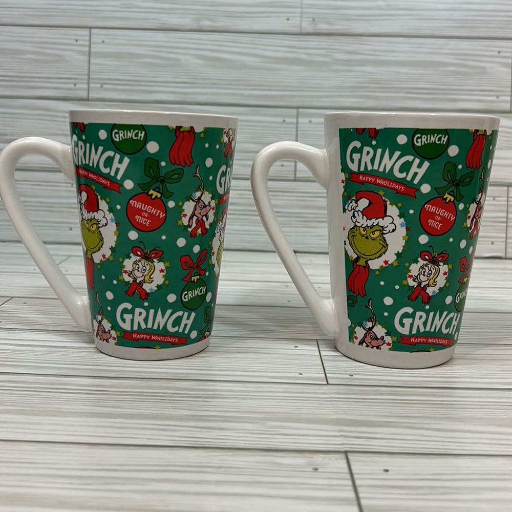 Dr. Seuss - How The Grinch Stole Christmas Mugs